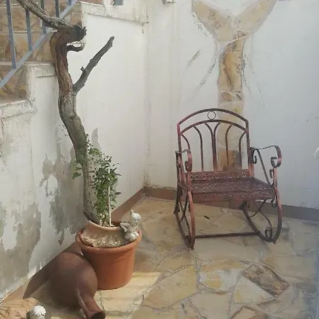 Гостевой дом Minsion 38 *